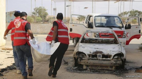 ممثل يتجول داخل “مول” بالرياض ويلتقط صوراً مع المتسوقات.. و”الهيئة” تبادر بتوقيفه