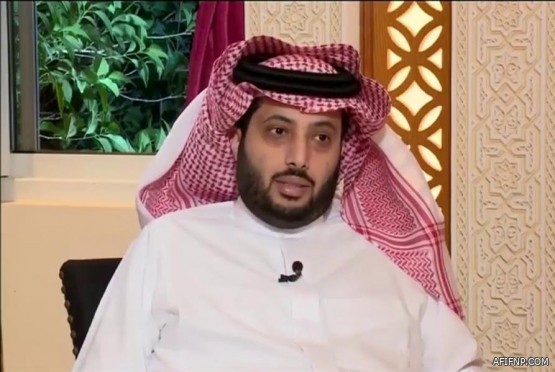 زلاتكو لا ينفي تفاوض الهلال معه ويلمح لاحتمال عودته لتدريب الفريق مرة أخرى